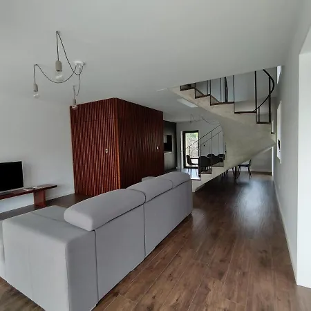 Box House * Paredes de Coura