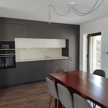 Box House Paredes de Coura