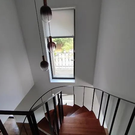 Box House